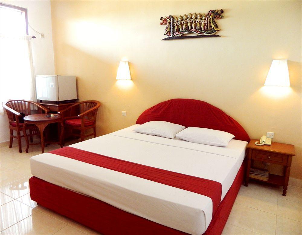 קוטה לומבוק Hotel Ratna מראה חיצוני תמונה