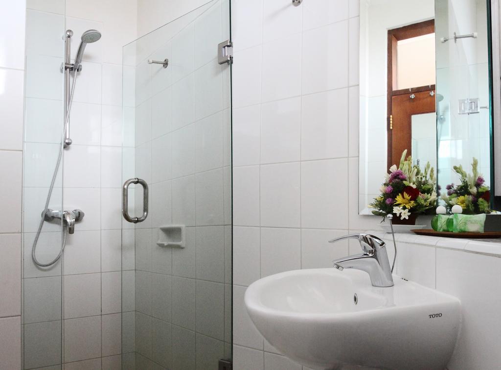 קוטה לומבוק Hotel Ratna מראה חיצוני תמונה